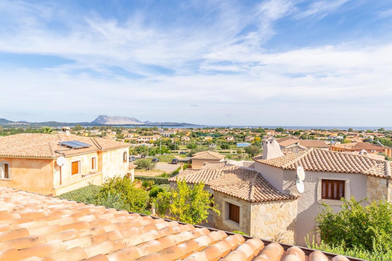 Iss Travel, Citai Panoramic Apartments - 1,5 Km From The Beach San Teodoro  Extérieur photo