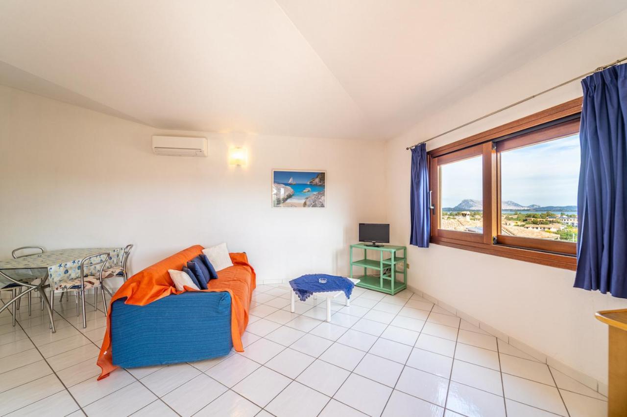 Iss Travel, Citai Panoramic Apartments - 1,5 Km From The Beach San Teodoro  Extérieur photo